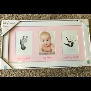 Baby’s Print Frame for Baby Girls! Brand New!